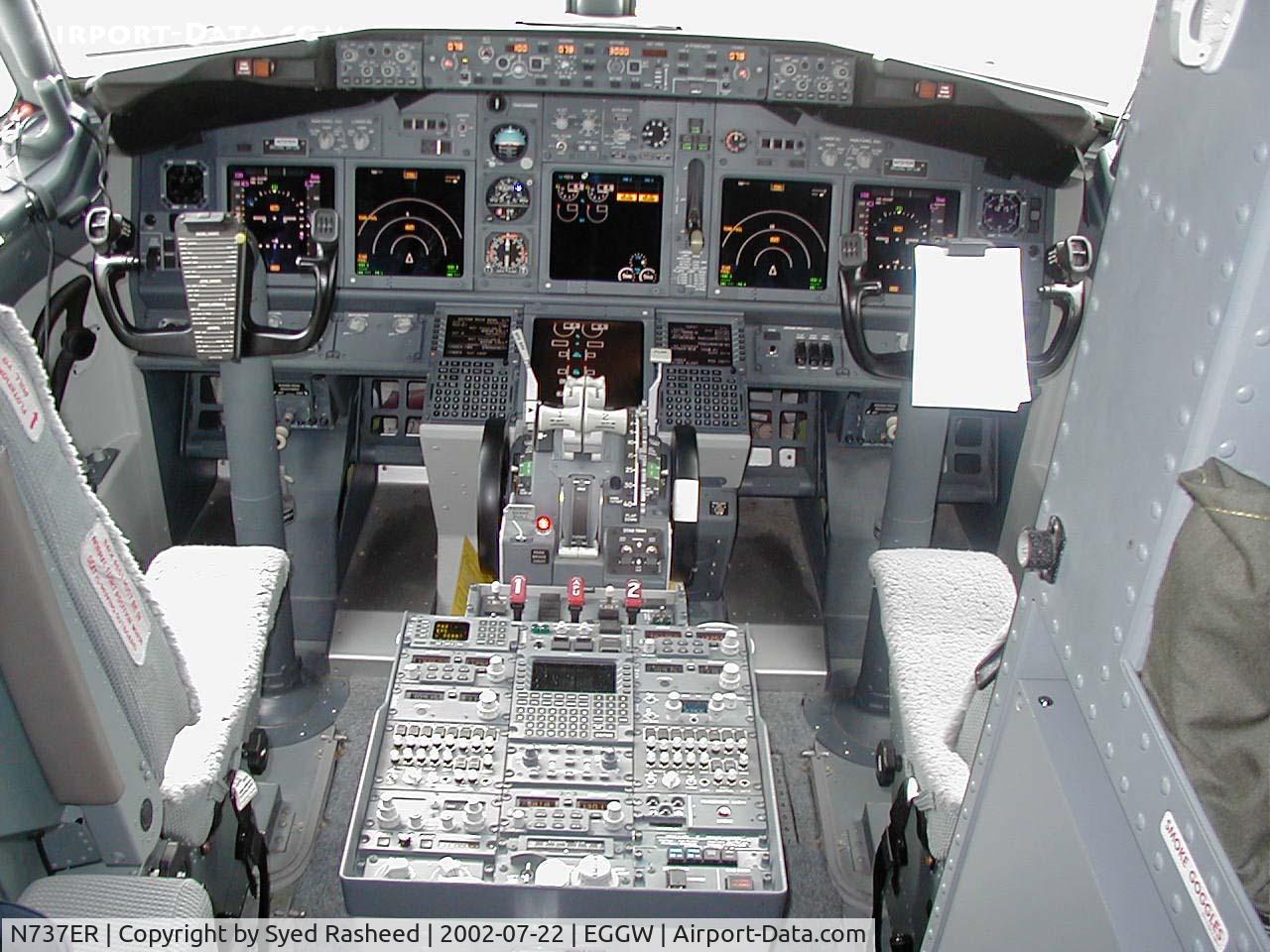 N737ER, 2000 Boeing 737-7CJ BBJ C/N 30754, ALJ GROUP BBJ 1 FRONT OFFICE-3