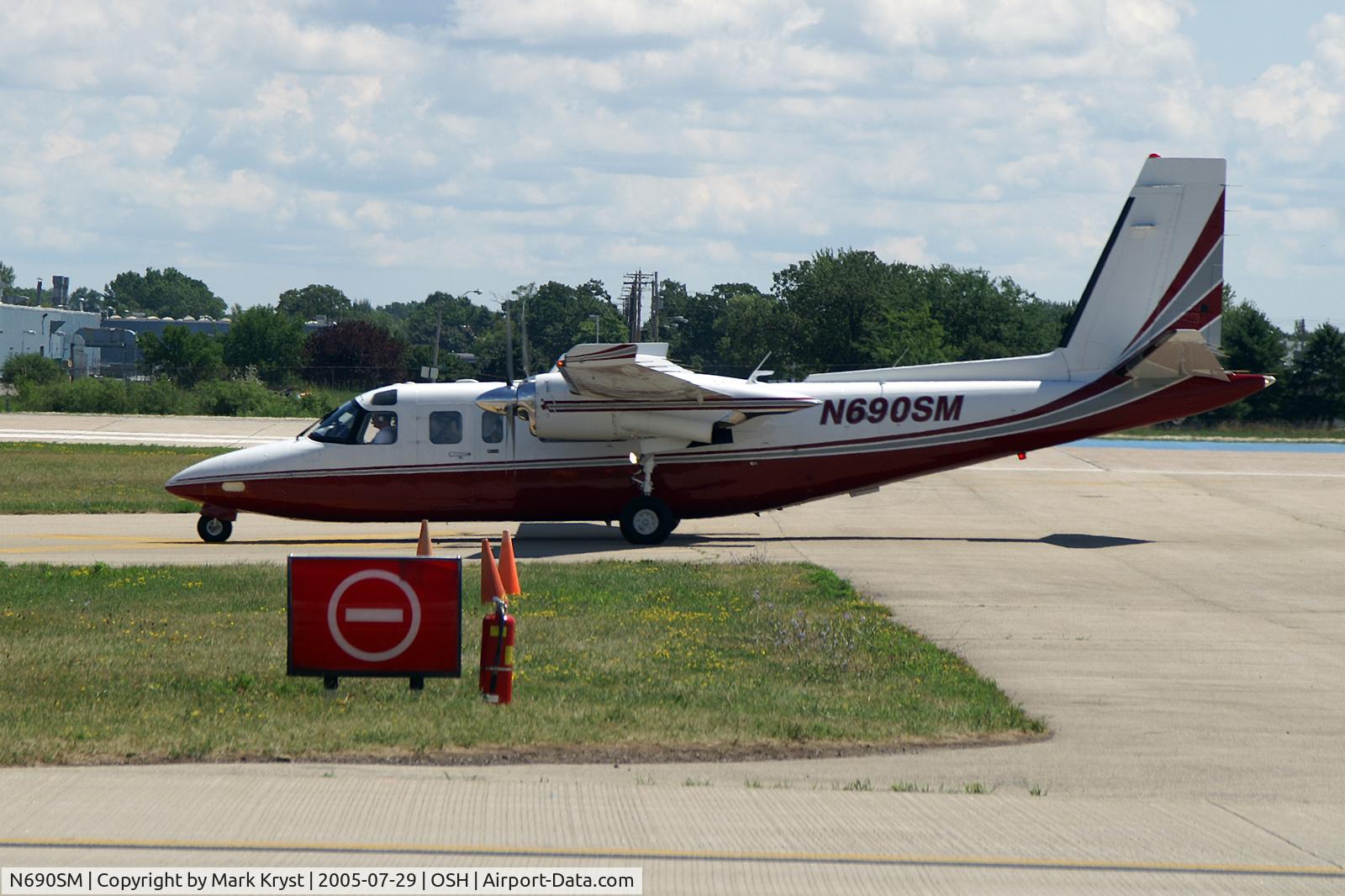 N690SM, 1976 Rockwell International 690A Turbo Commander C/N 11337, At Oshkosh AirVenture 2005