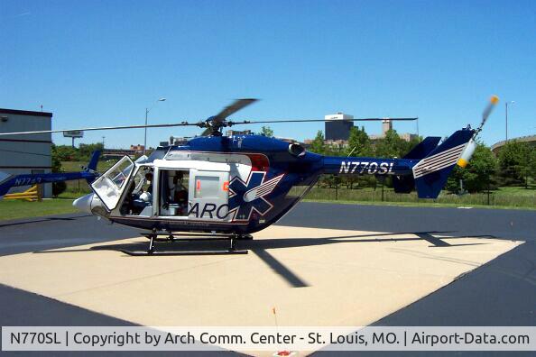 N770SL, 1987 Eurocopter-Kawasaki BK-117B-1 C/N 7135, Arch (St. Louis, MO.)