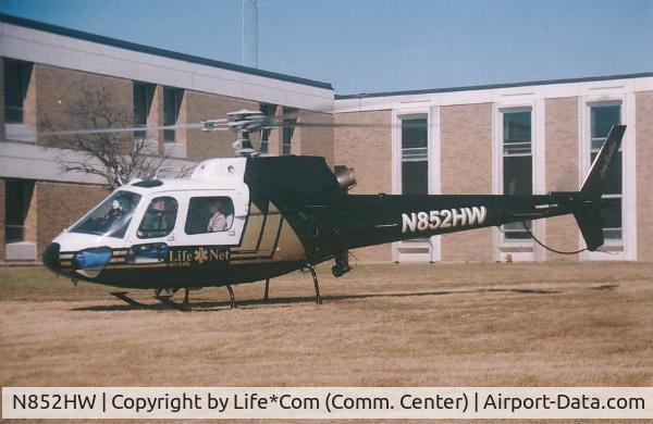 N852HW, 1992 Eurocopter AS-350B-2 Ecureuil C/N 2630, LN 1-2 OLD, crashed 6-21-02 (In Memory)