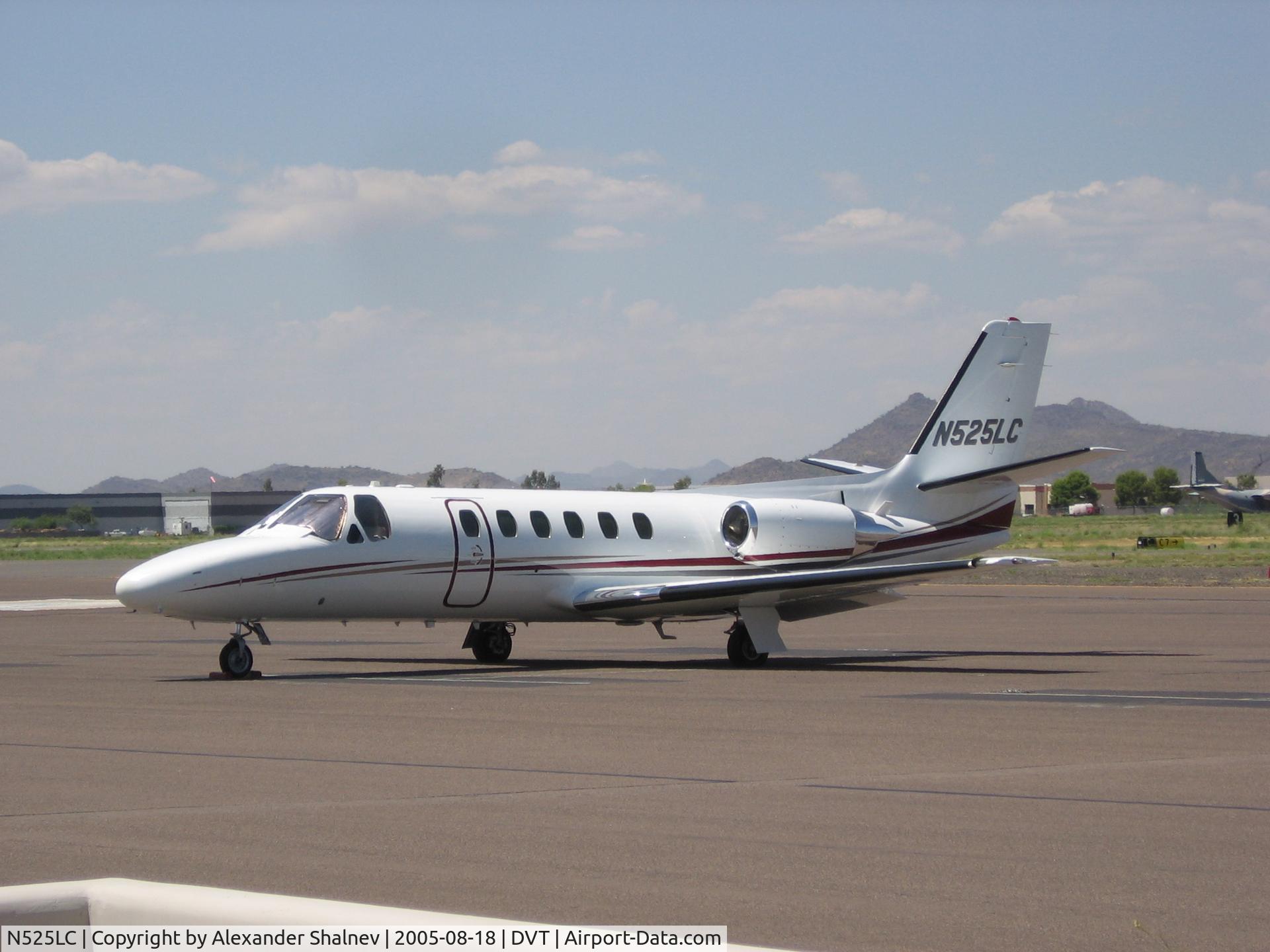 N525LC, 1981 Cessna 550 C/N 550-0349, parked on airfield