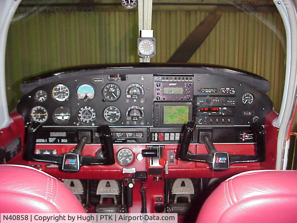 N40858, 1973 Piper PA-28-151 Cherokee C/N 28-7415102, Panel