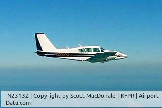 N2313Z, 1979 Piper PA-23-250 C/N 27-8054013, Piper Aztec F in Flight