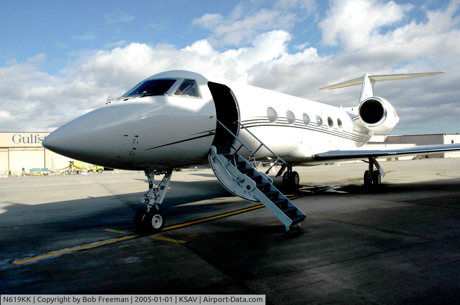 N619KK, 1988 Gulfstream Aerospace G-IV C/N 1062, N619KK at Savannah Service Center