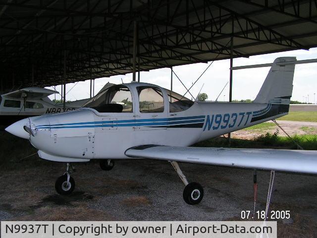 N9937T, 1978 Piper PA-38-112 Tomahawk Tomahawk C/N 38-78A0254, Blue and white Tomahawk