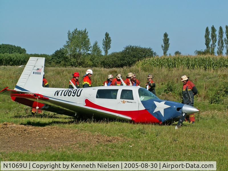N1069U, 1981 Mooney M20J 201 C/N 24-1123,  crash, Rolfsted, Denmark.