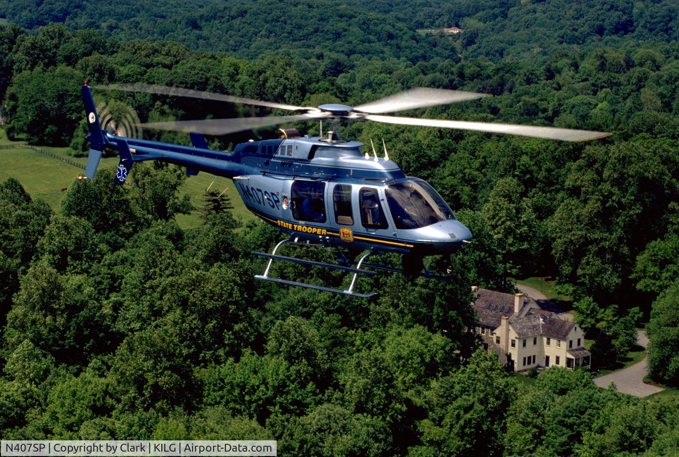 N407SP, 1996 Bell 407 C/N 53011, In flight