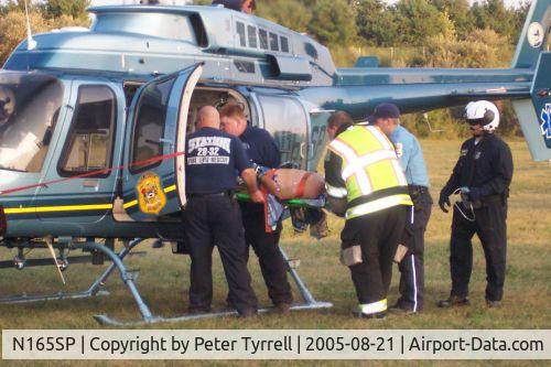 N165SP, 2000 Bell 407 C/N 53458, Loading motorcycle crash patient