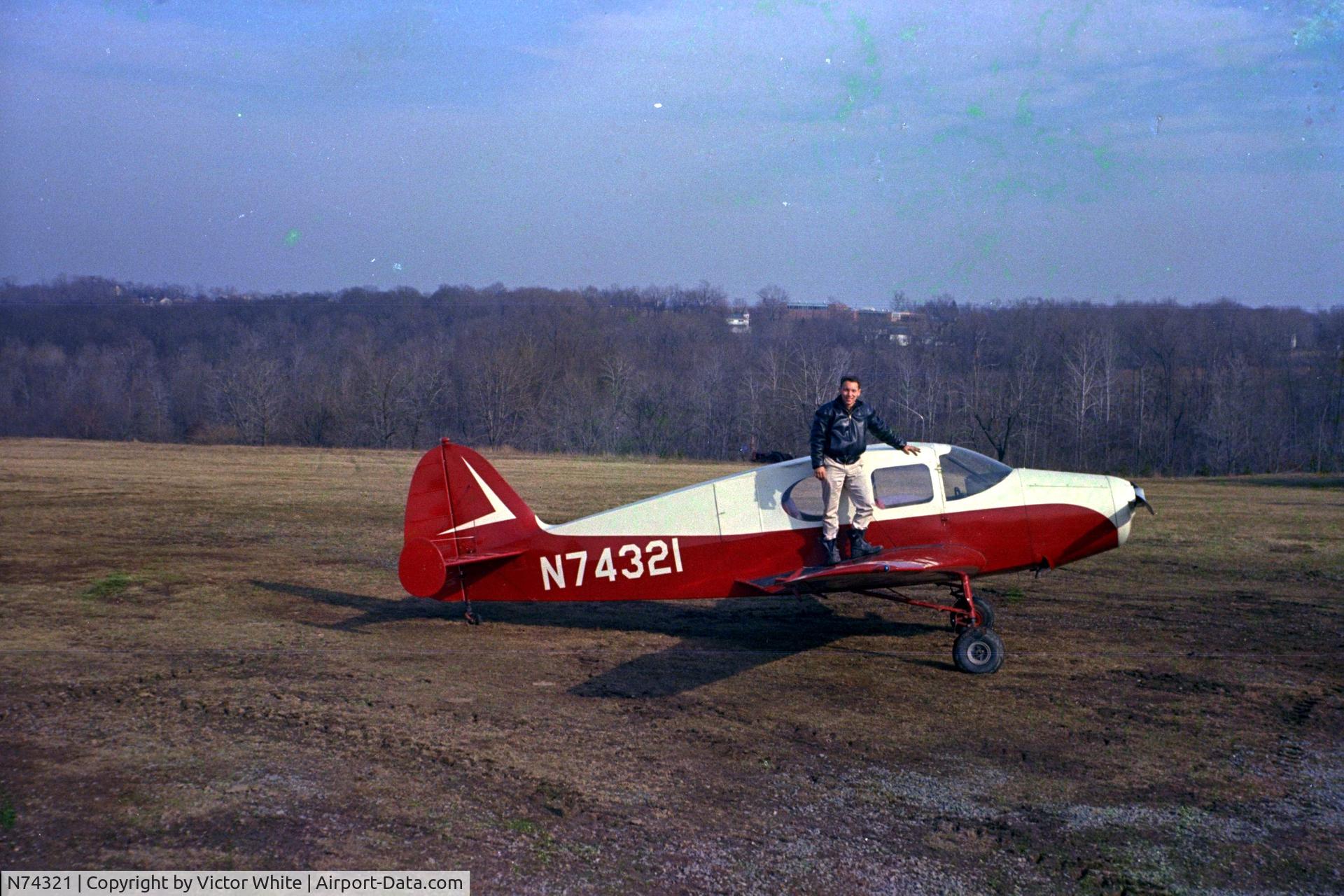 N74321, 1947 Bellanca 14-13-2 Cruisair Senior C/N 1434, N74321 at Warrington airport PA.