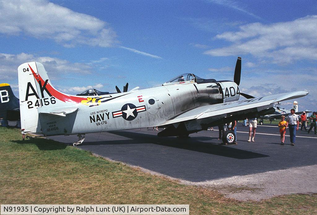 N91935, Douglas AD-4N Skyraider C/N 7462, Attracting a crowd at Oshkosh 1987