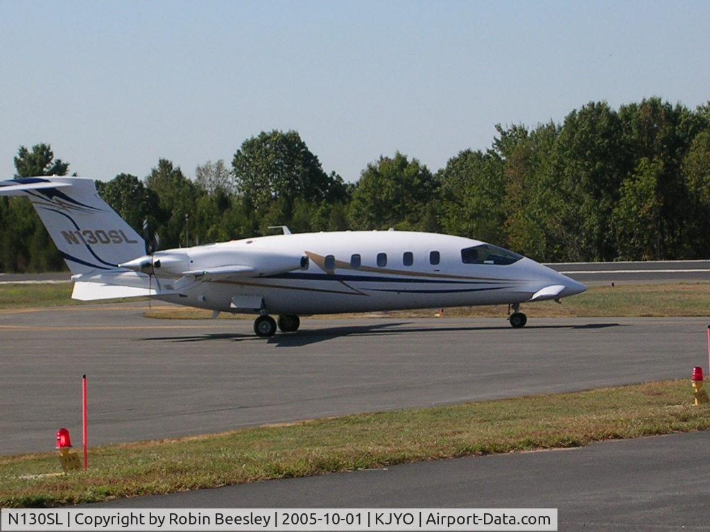 N130SL, 2004 Piaggio P-180 C/N 1084, Piaggio P180