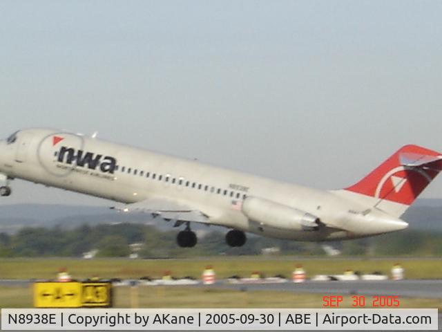 N8938E, 1968 Douglas DC-9-31 C/N 47161, Takeoff