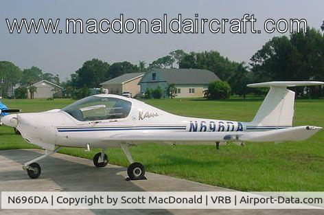 N696DA, 1996 Diamond DA-20A-1 Katana C/N 10218, At the Grass strip
