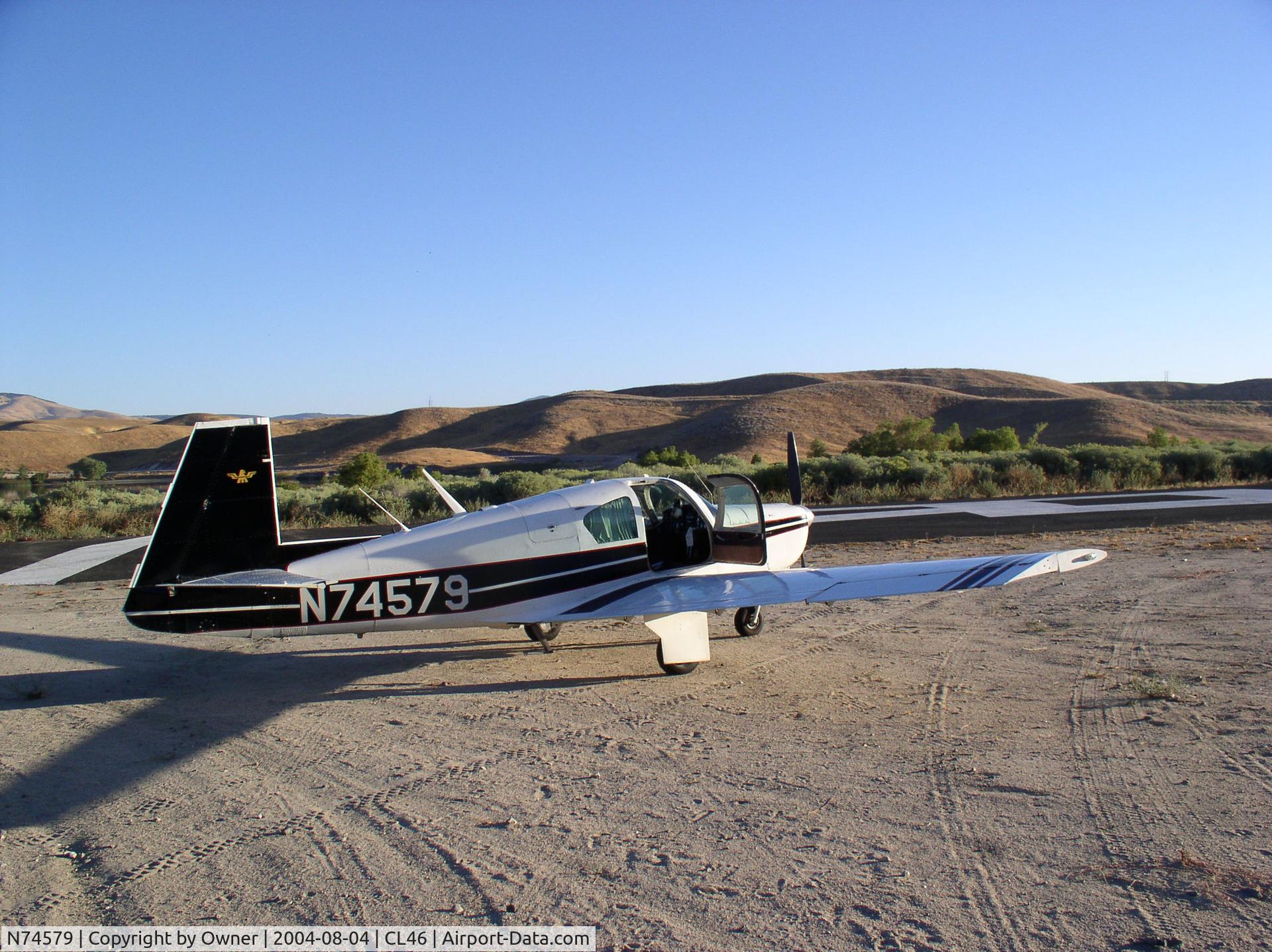 N74579, 1961 Mooney M20B Mark 21 C/N 1890, M-20B
