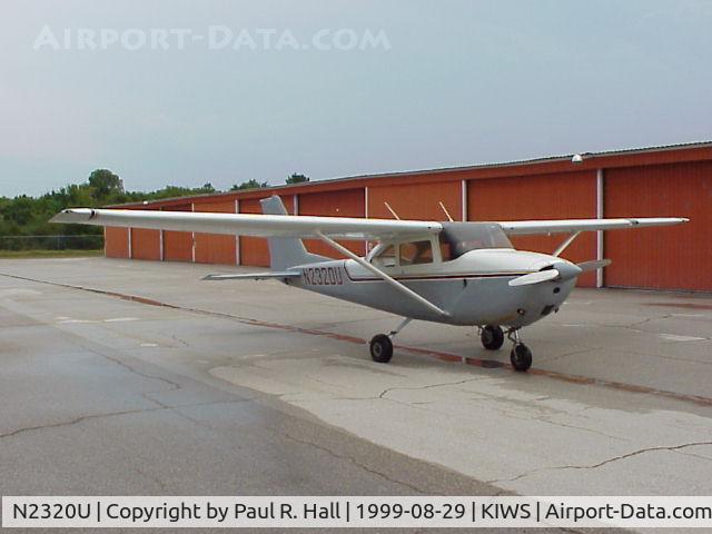 N2320U, 1962 Cessna 172D C/N 17249920, Front View