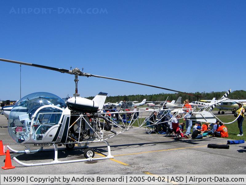 N5990, 1959 Bell H-13H C/N 2396, On static display during Slidell Air Show 2005