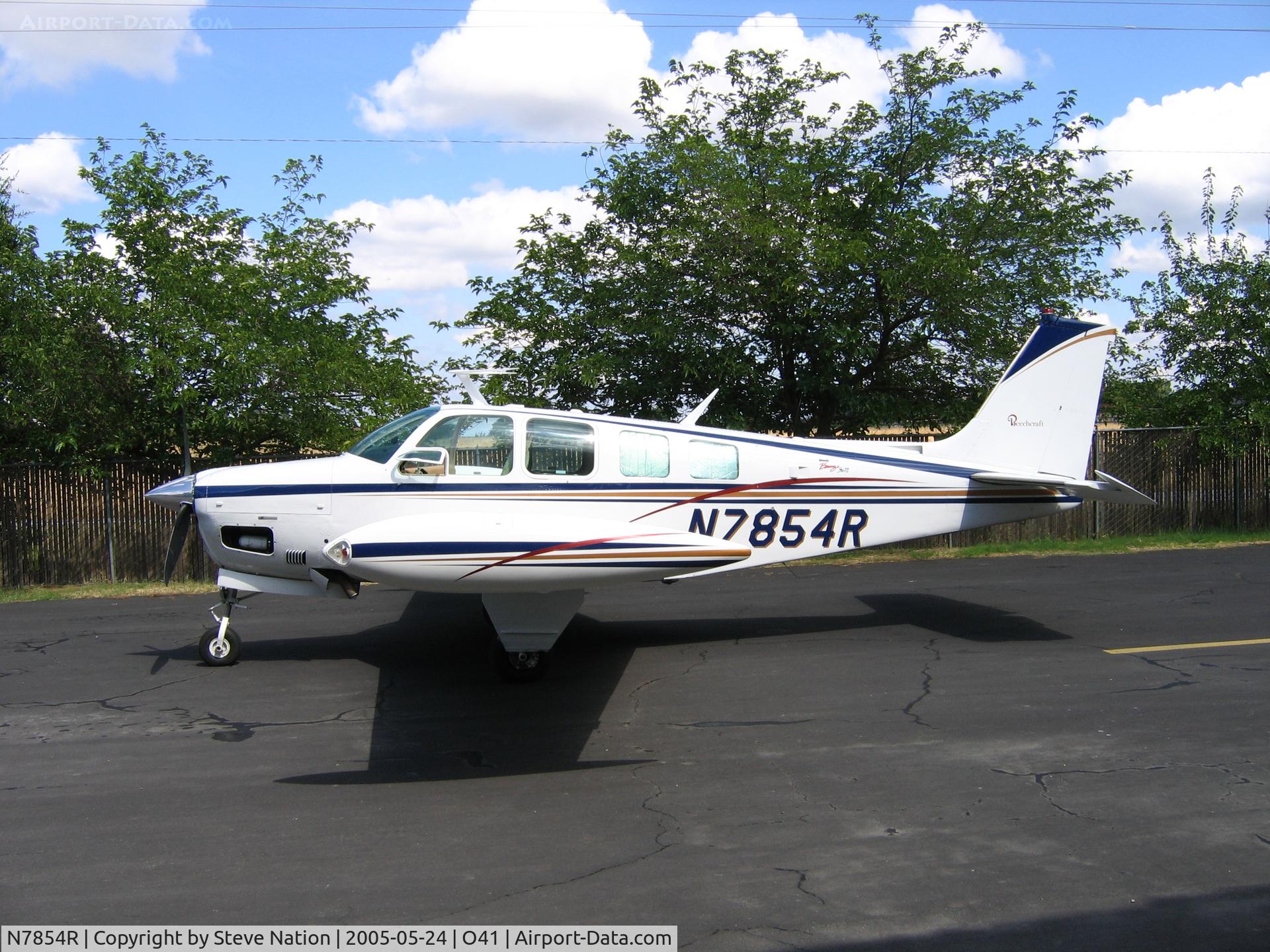 N7854R, 1968 Beech 36 Bonanza C/N E-133, S & G Associate's 1968 Beech 36 at Woodland-WATTS Airport, CA
