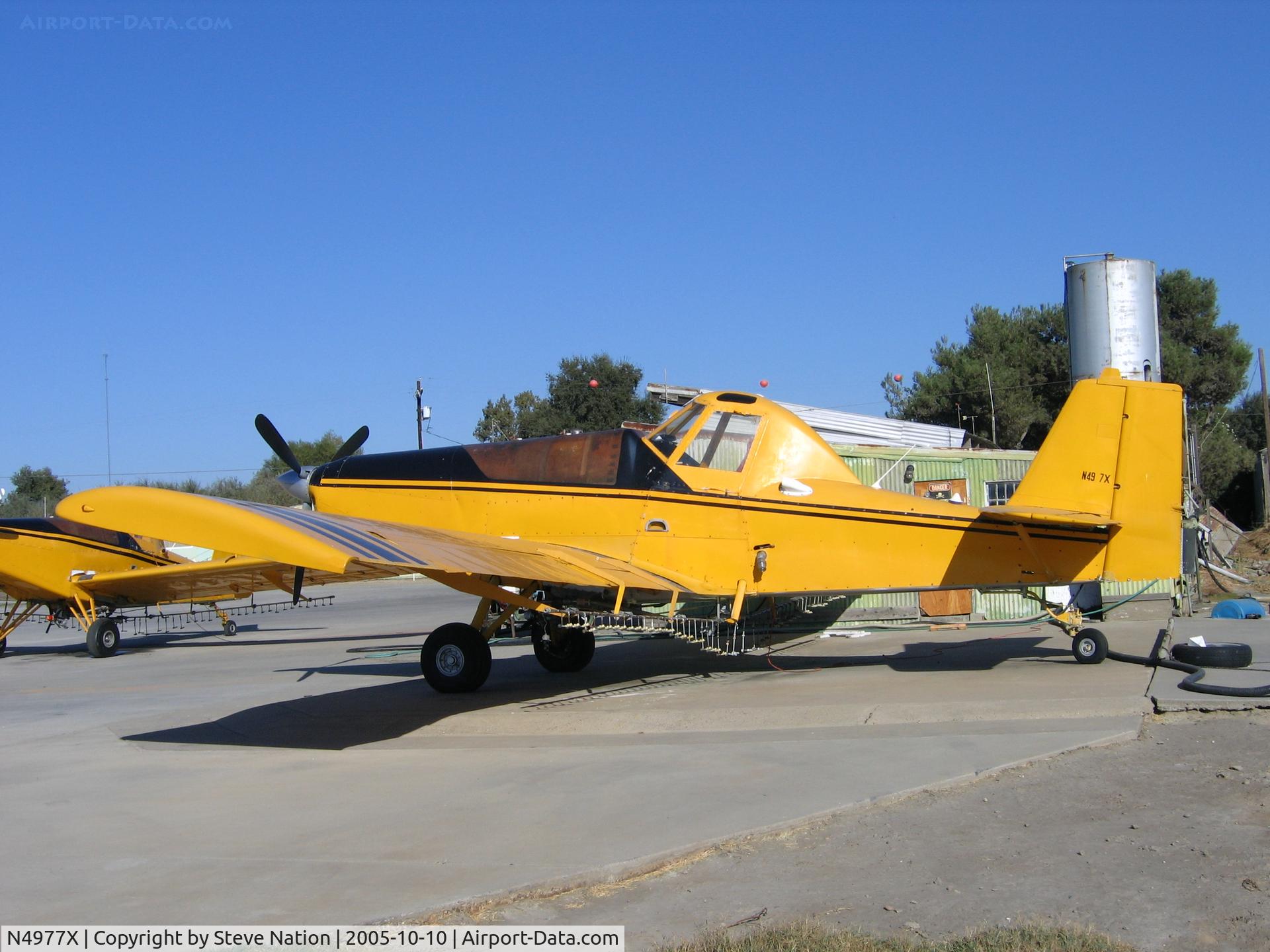N4977X, 1975 Rockwell International S-2R Turbo Thrush Commander C/N 5022R, Alexander Ag Flying Service 1975 S2R-T34 at Andrus Island Rd airstrip SE of Walnut Grove, CA