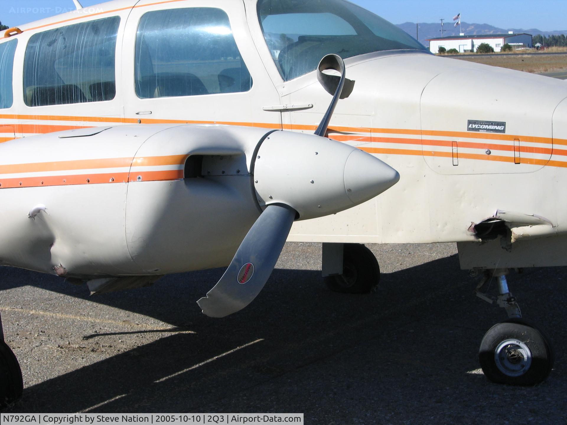 N792GA, Grumman American GA-7 Cougar C/N GA7-0081, John Cavanagh 2000 Grumman American GA-7 Cougar (close-up of damage)