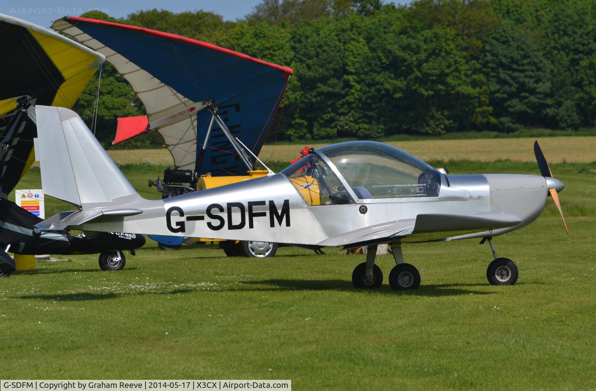 G-SDFM, 2002 Aerotechnik EV-97 Eurostar C/N PFA 315-13884, Parked at Northrepps.