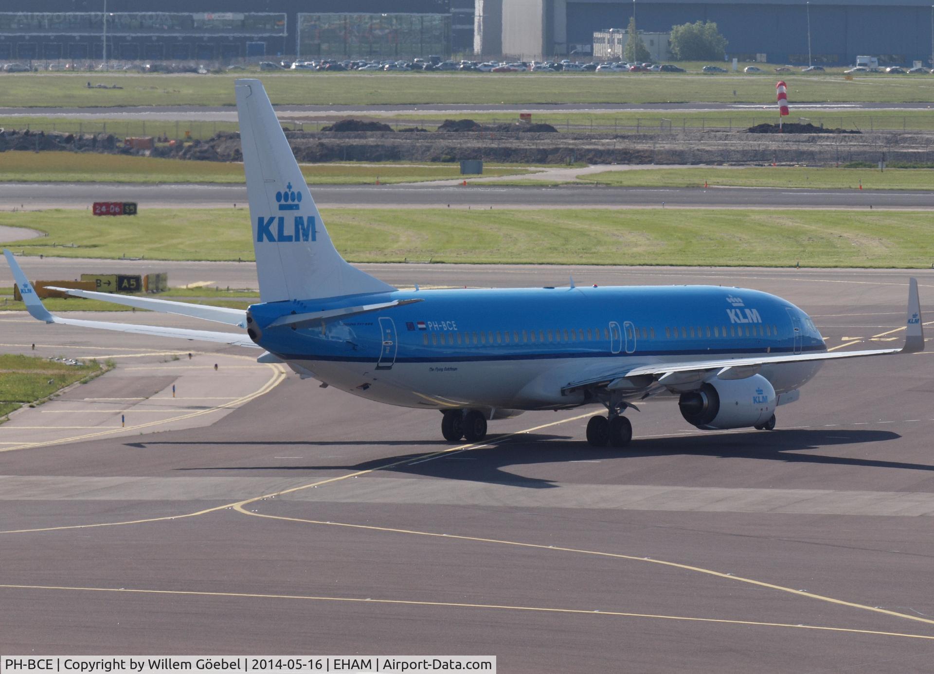 PH-BCE, 2014 Boeing 737-8K2 C/N 42151, Taxi to the runway of Schiphol Airport