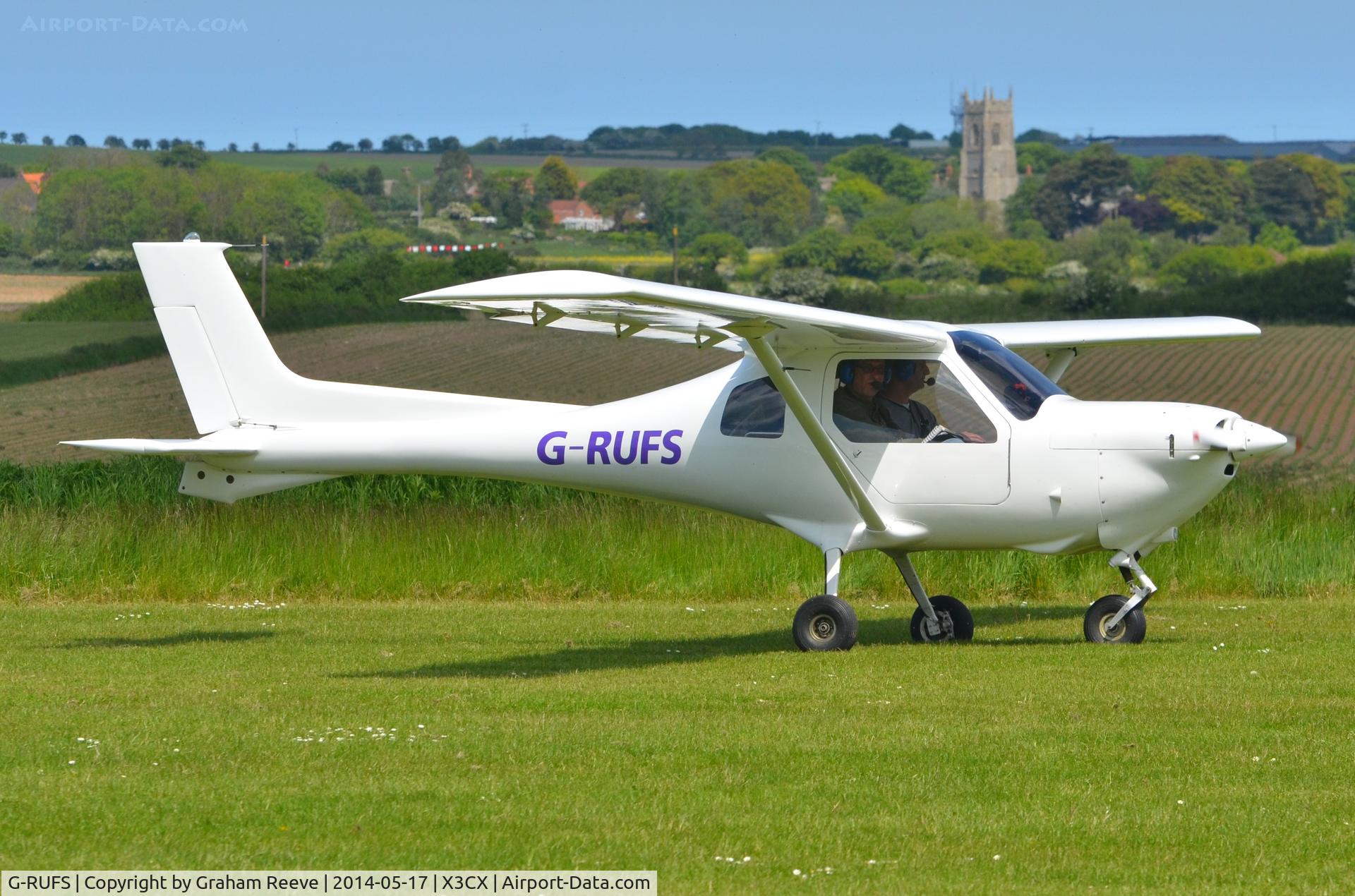 G-RUFS, 1999 Jabiru UL C/N PFA 274A-13359, Just landed at Northrepps.