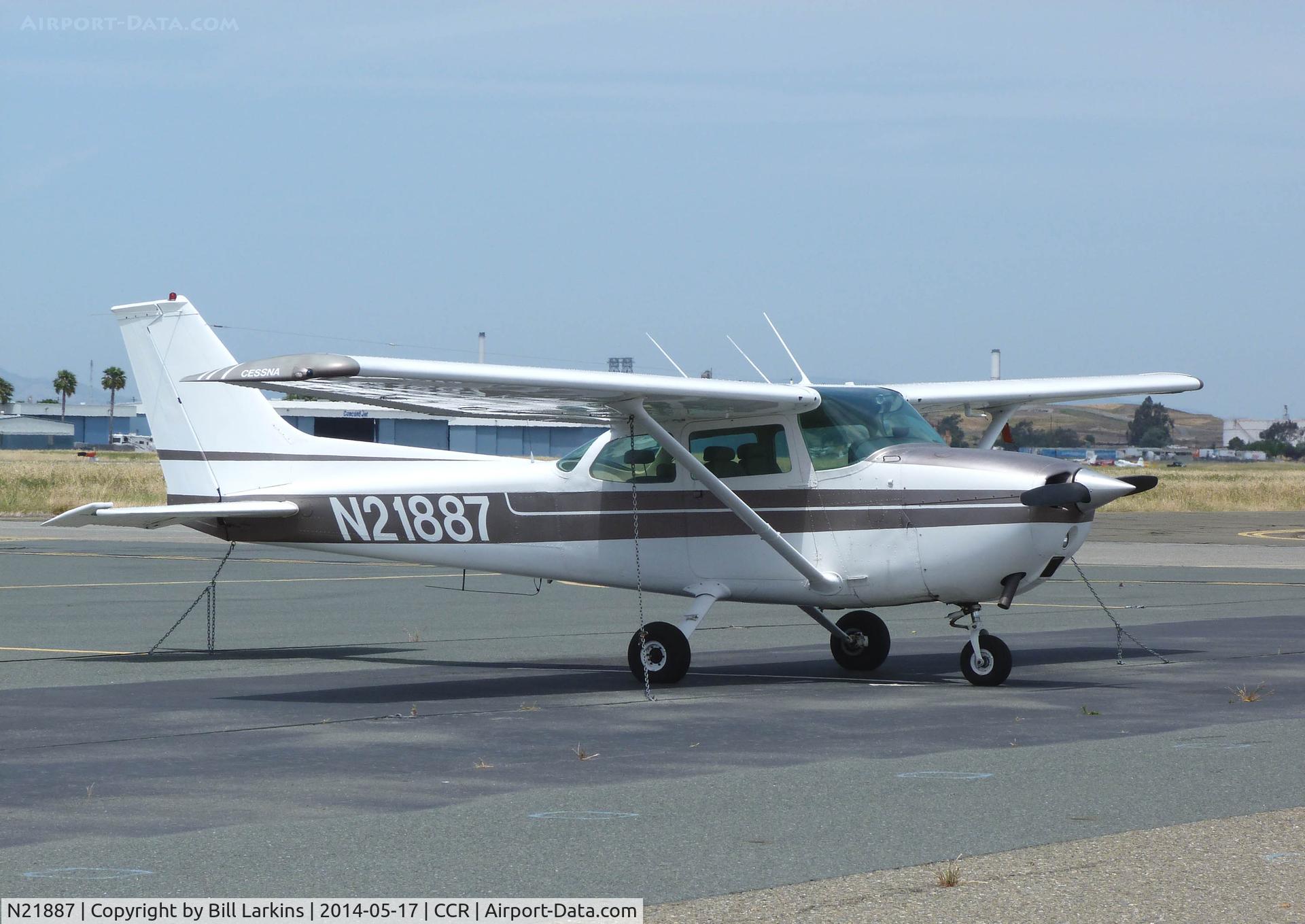 N21887, 1974 Cessna 172M C/N 17264039, Visitor