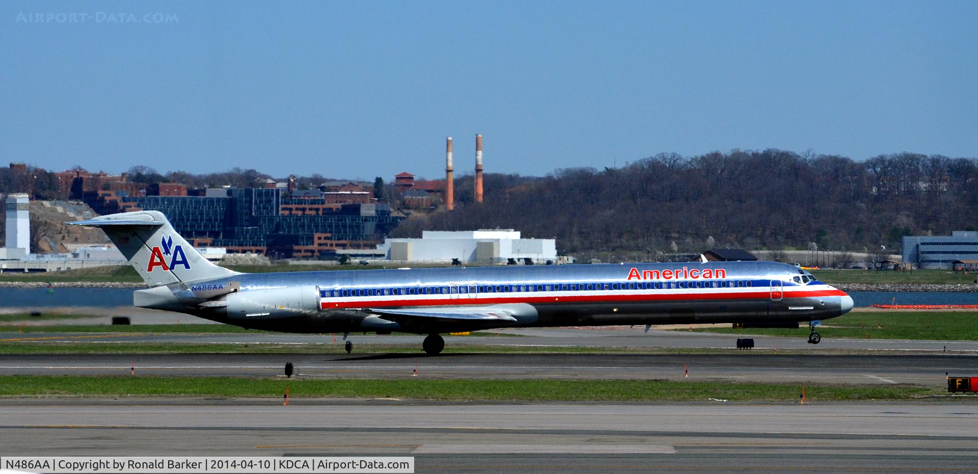 N486AA, 1988 McDonnell Douglas MD-82 (DC-9-82) C/N 49679, Takeoff roll National