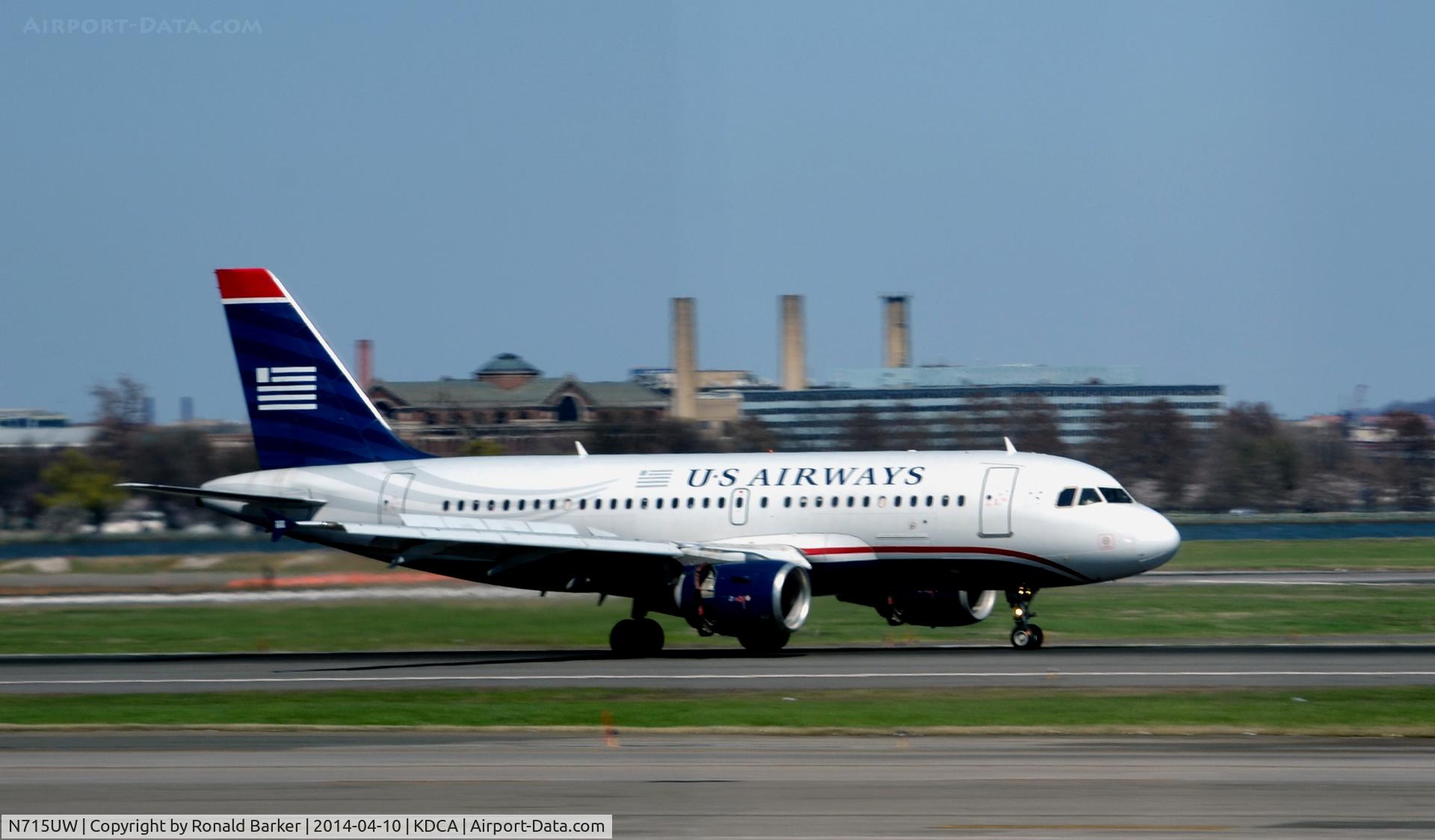 N715UW, 1999 Airbus A319-112 C/N 1051, Landing National