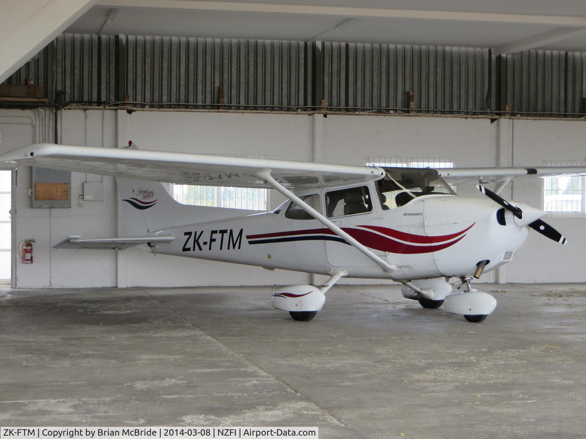 ZK-FTM, 2000 Cessna 172S C/N 172S8516, Cessna 172S Skyhawk. ZK-FTM cn 172S8516. Fielding Aerodrome (ICAO NZFI). Image © Brian McBride. 08 March 2014