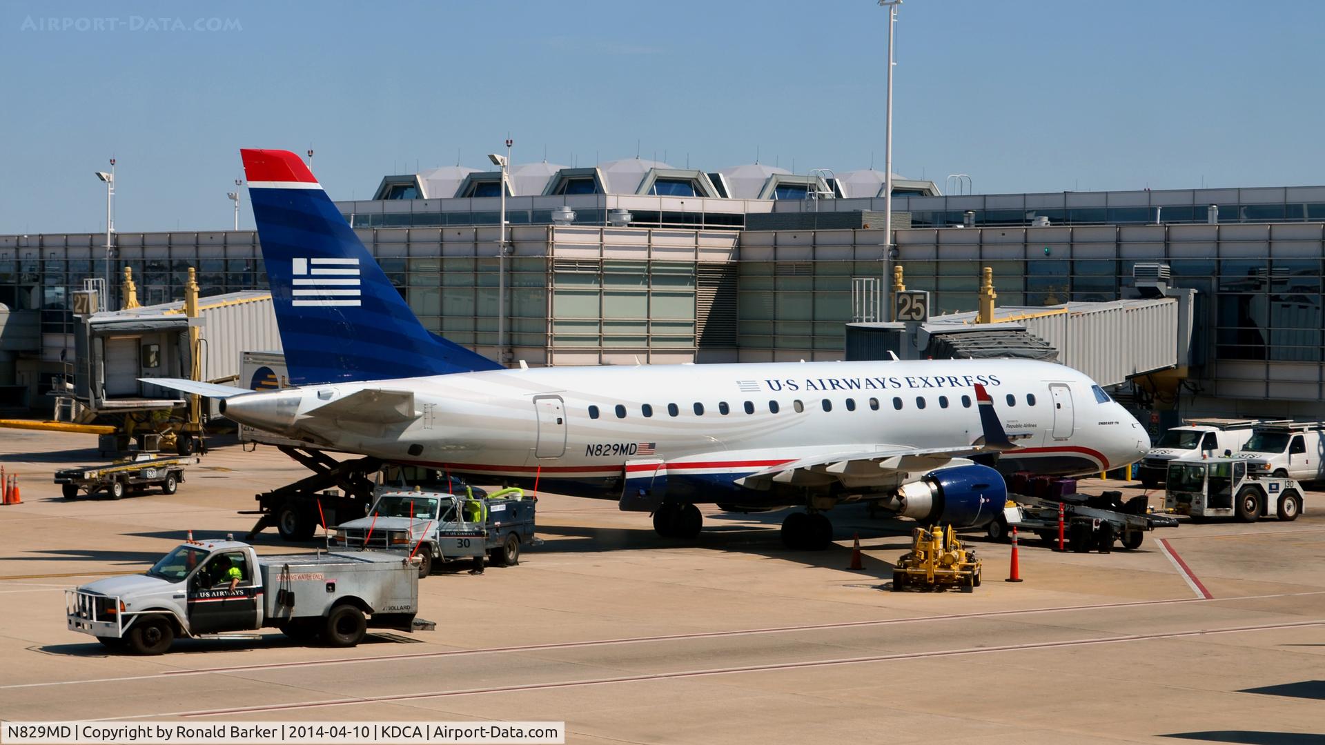 N829MD, 2005 Embraer 170SU (ERJ-170-100SU) C/N 17000049, Gate 25 National