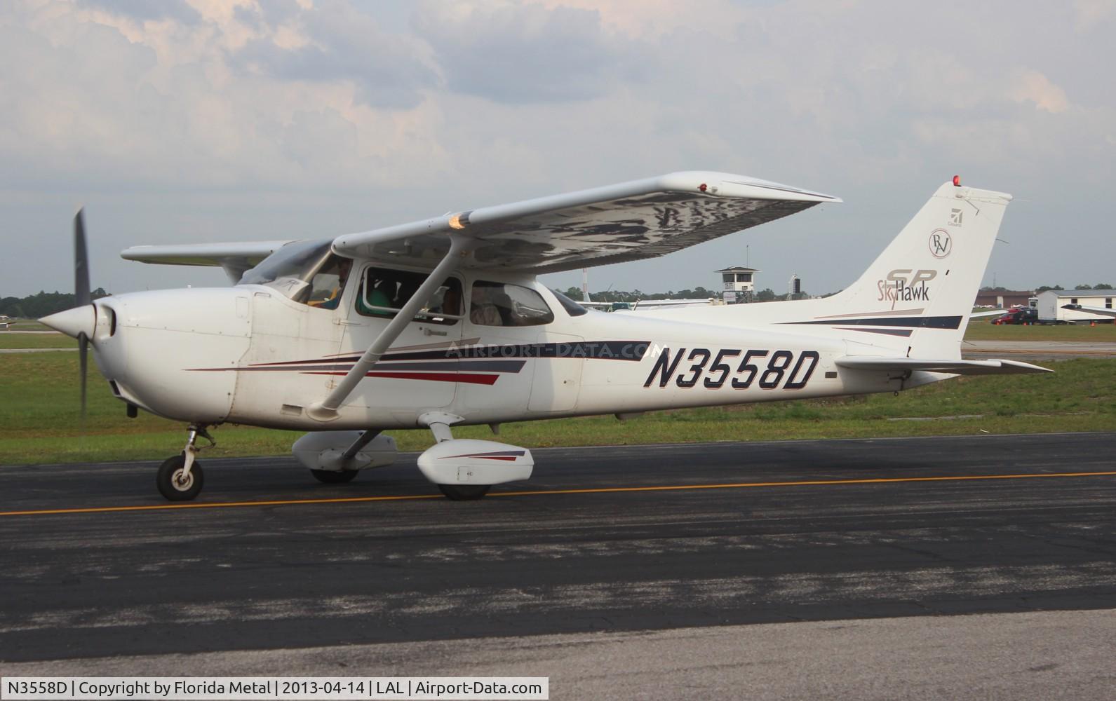 N3558D, 2001 Cessna 172S C/N 172S8868, Cessna 172S