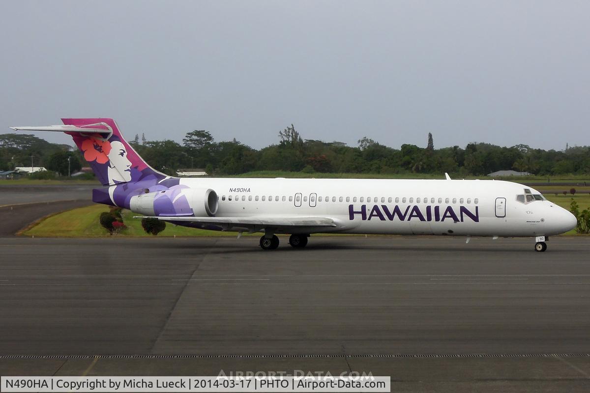 N490HA, 2000 Boeing 717-200 C/N 55151, At Hilo
