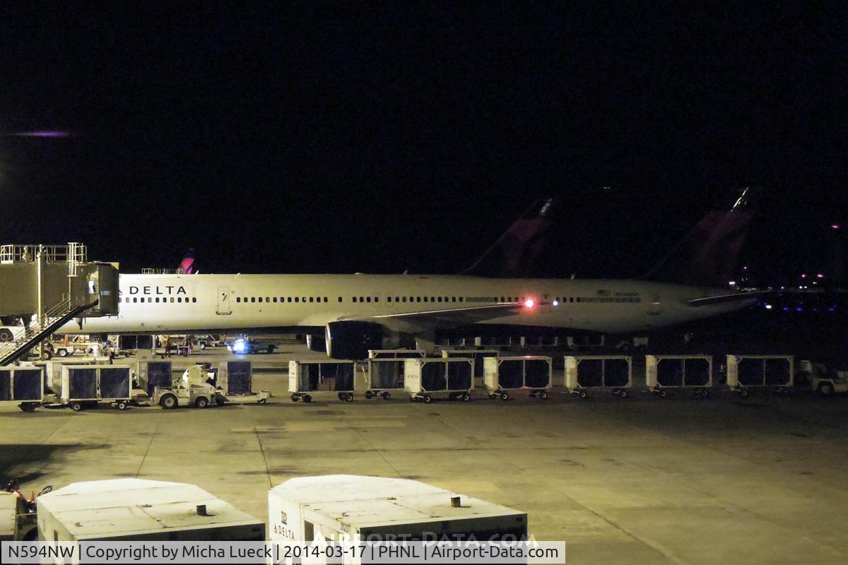 N594NW, 2003 Boeing 757-351 C/N 32994, At Honolulu