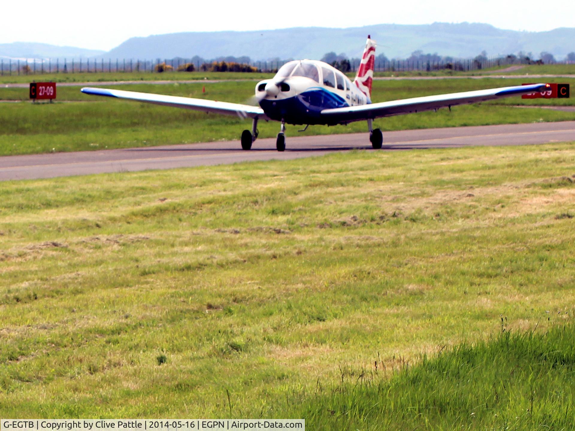 G-EGTB, 1978 Piper PA-28-161 Cherokee Warrior II C/N 28-7816074, Aircraft taxying close to viewing area