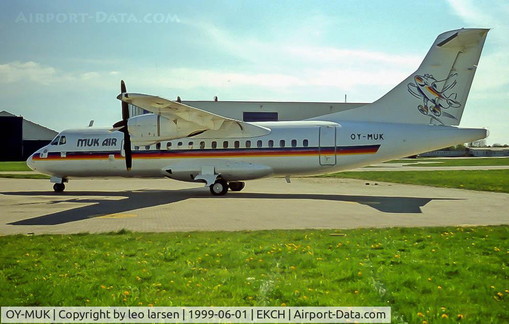 OY-MUK, 1990 ATR 42-300 C/N 176, Copenhagen Kastrup 1.6.99