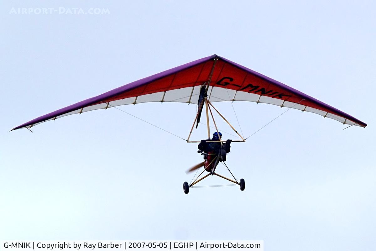 G-MNIK, 1999 Solar Wings Pegasus Photon C/N SW-WP-0002, Solar Wings Pegasus Photon [SW-WP-0002/SW-TP-0002] Popham~G 05/05/2007