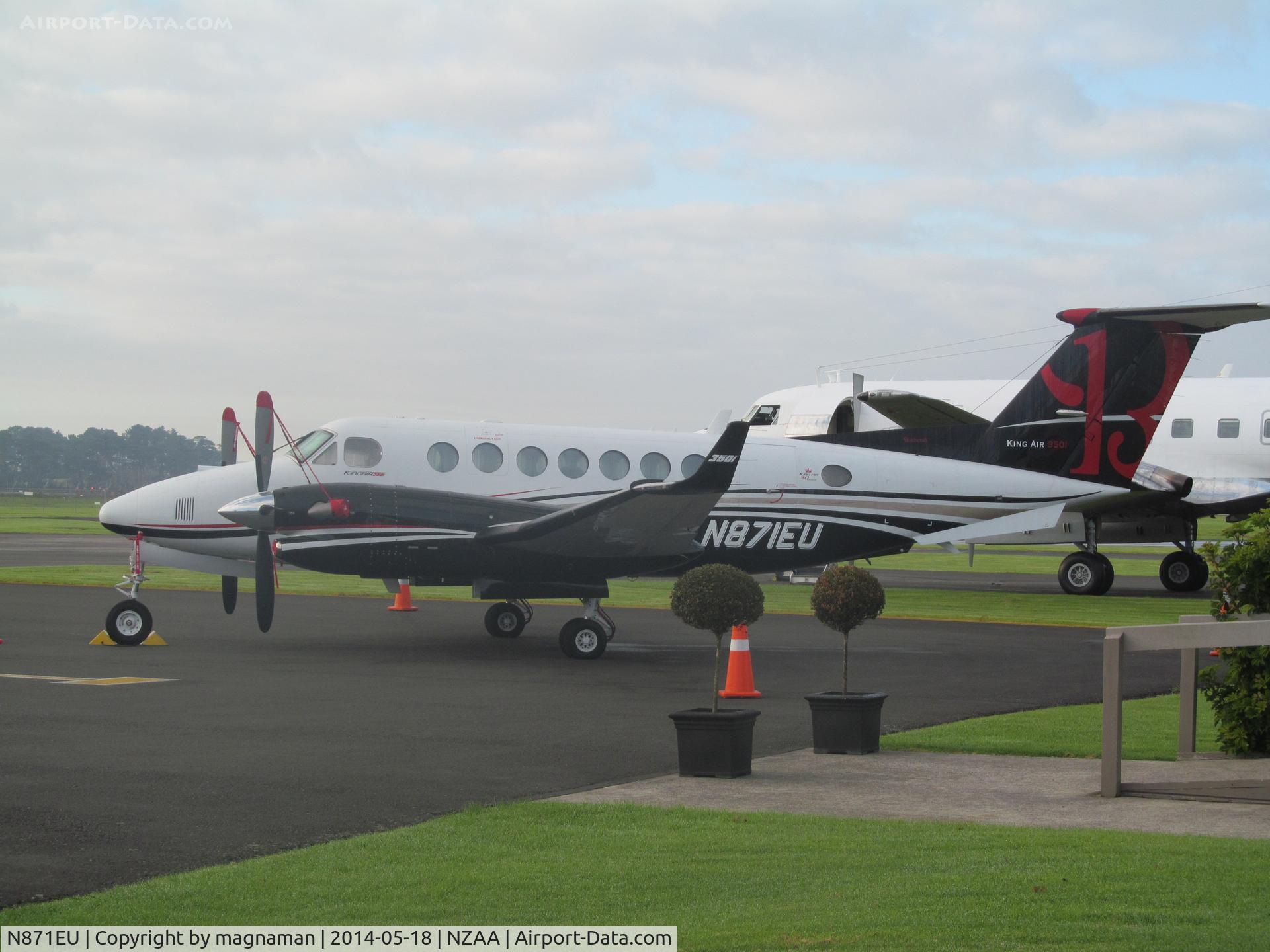 N871EU, 2013 Raytheon King Air 350GT C/N FL-871, On apron at AKL