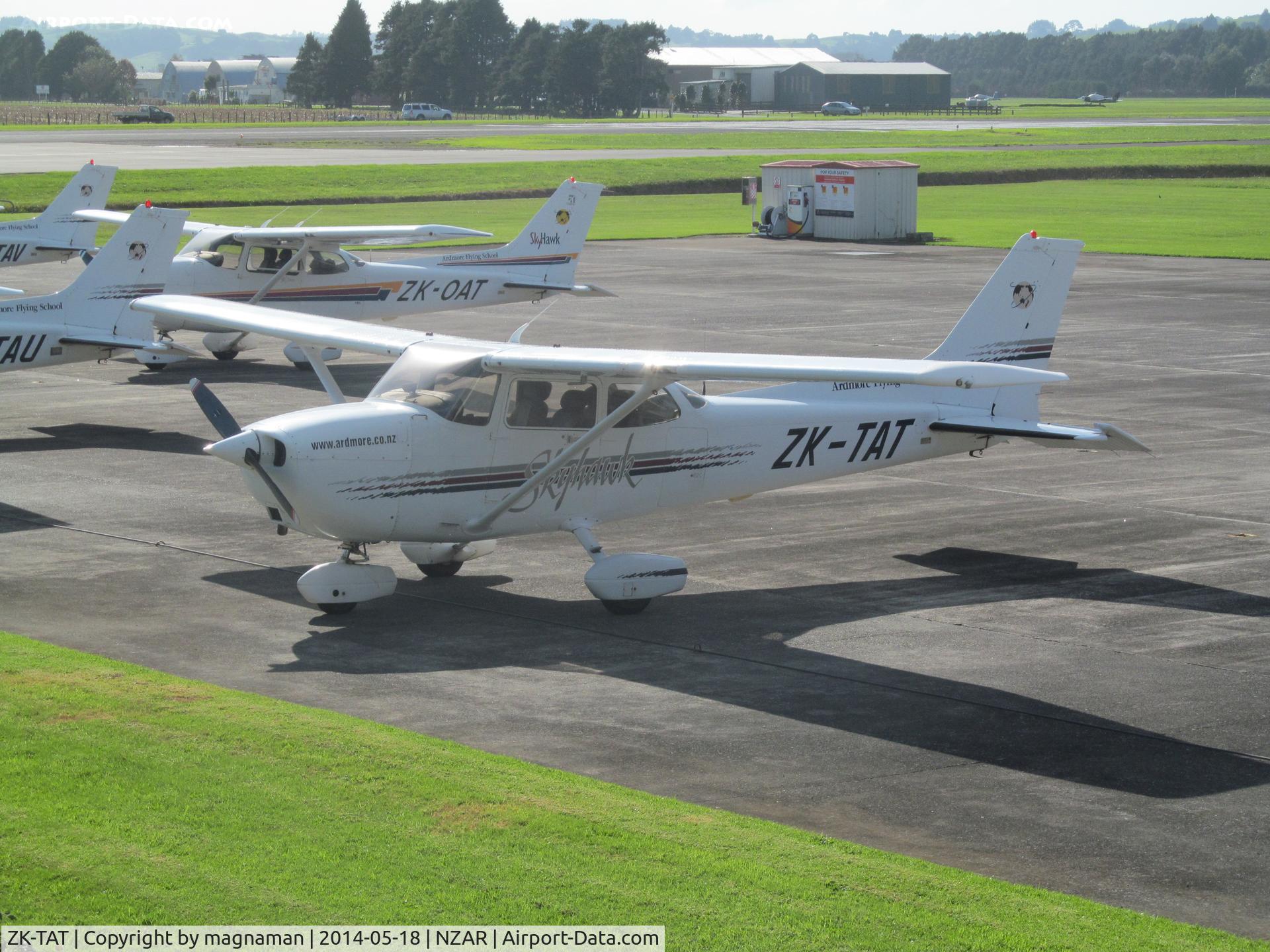 ZK-TAT, Cessna 172R C/N 17280635, Flying club Cessna.
