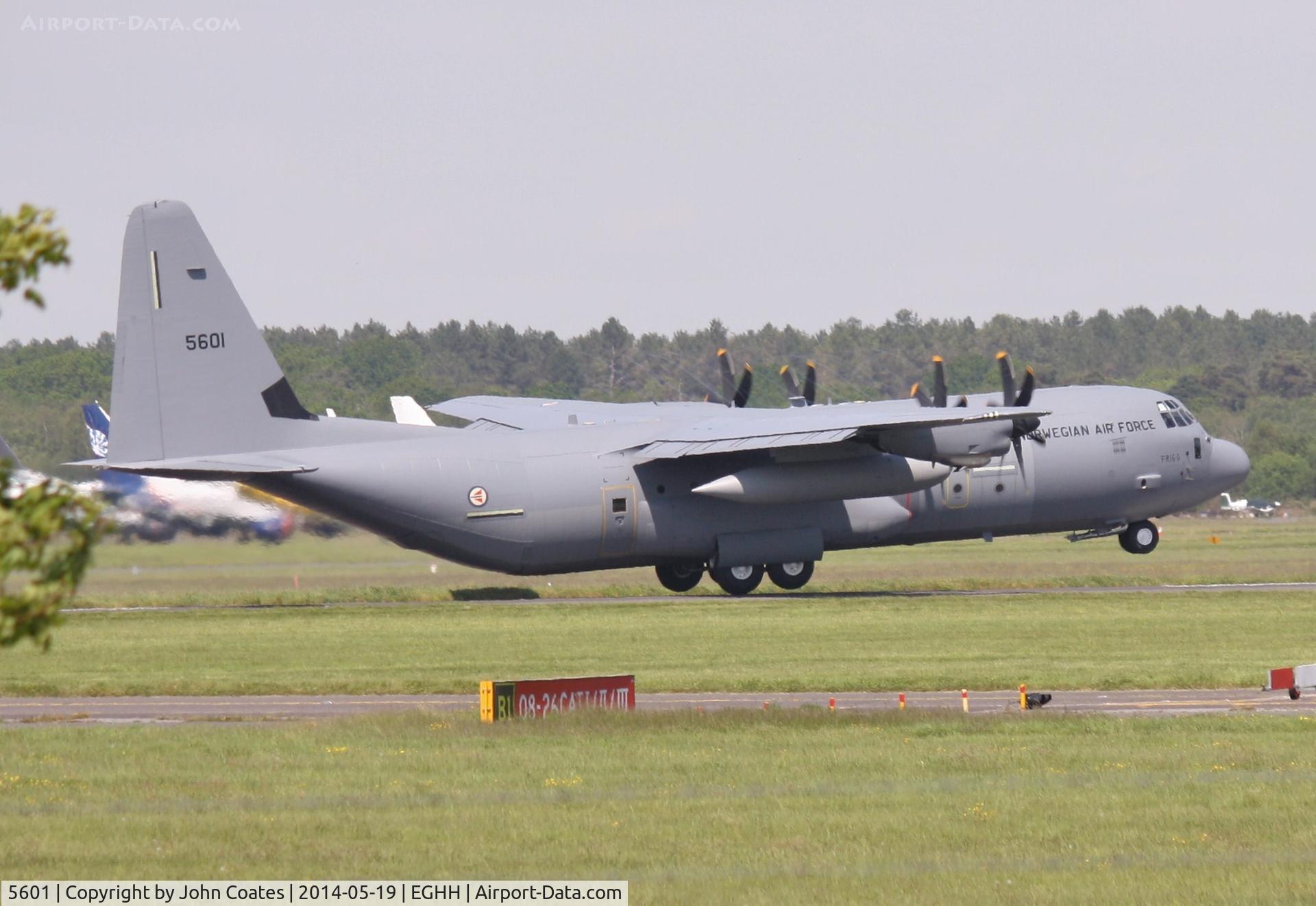 5601, 2008 Lockheed Martin C-130J-30 Super Hercules C/N 382-5601, Rotating off 08