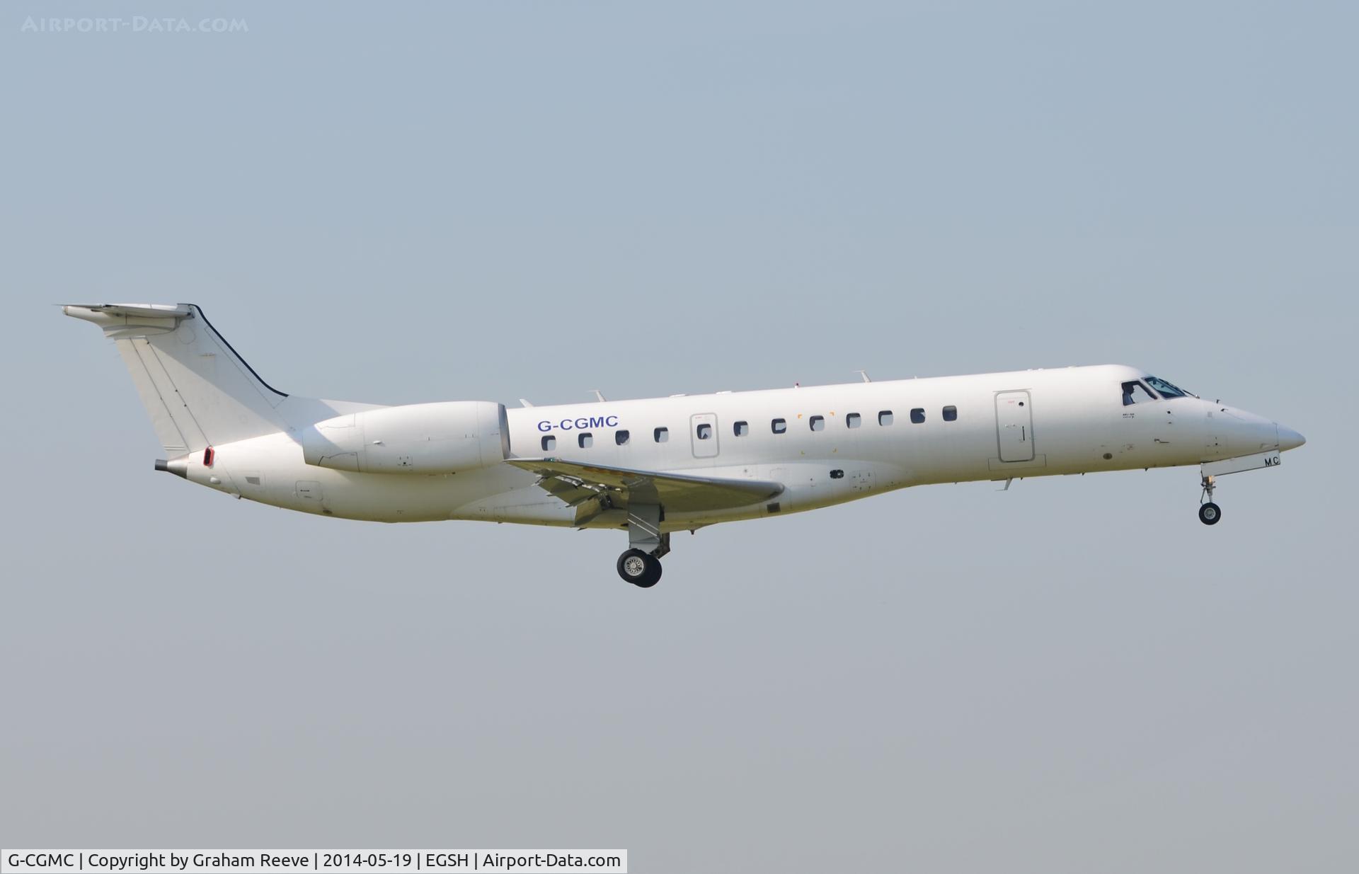 G-CGMC, 1999 Embraer ERJ-135ER (EMB-135ER) C/N 145198, About to touch down.