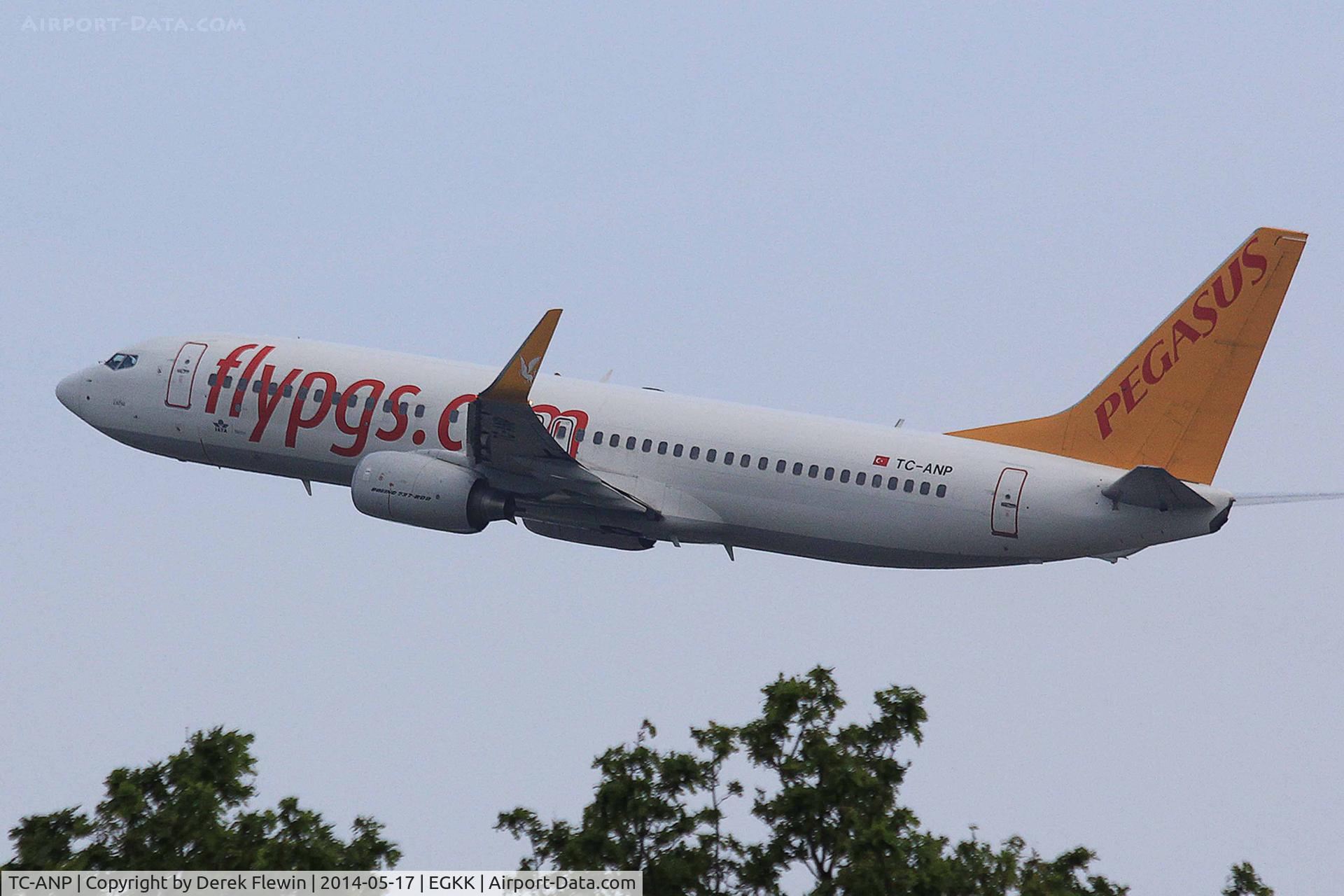 TC-ANP, 2011 Boeing 737-82R C/N 40722, Seen pulling out from runway 26R at EGKK.