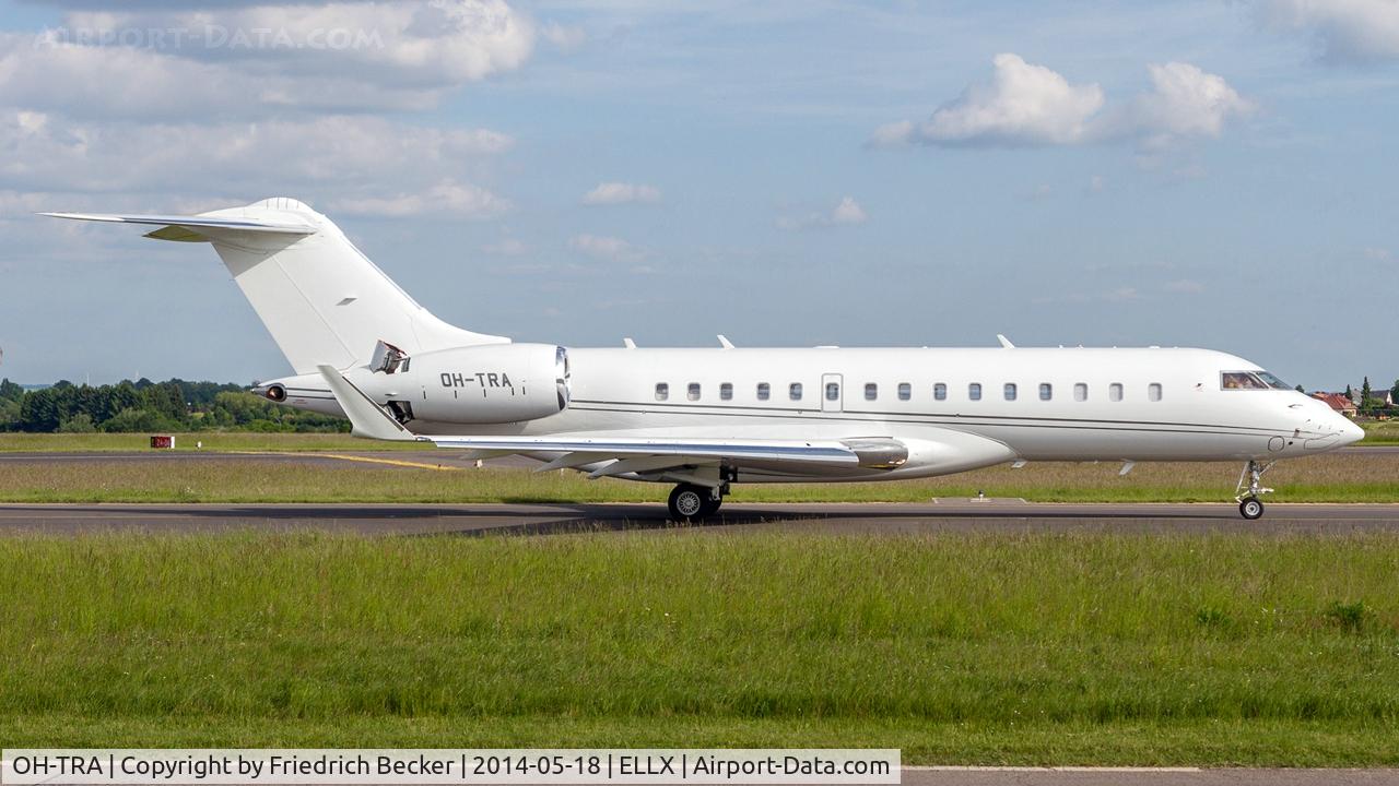 OH-TRA, 2012 Bombardier BD-700-1A10 Global 6000 C/N 9515, taxying to the active