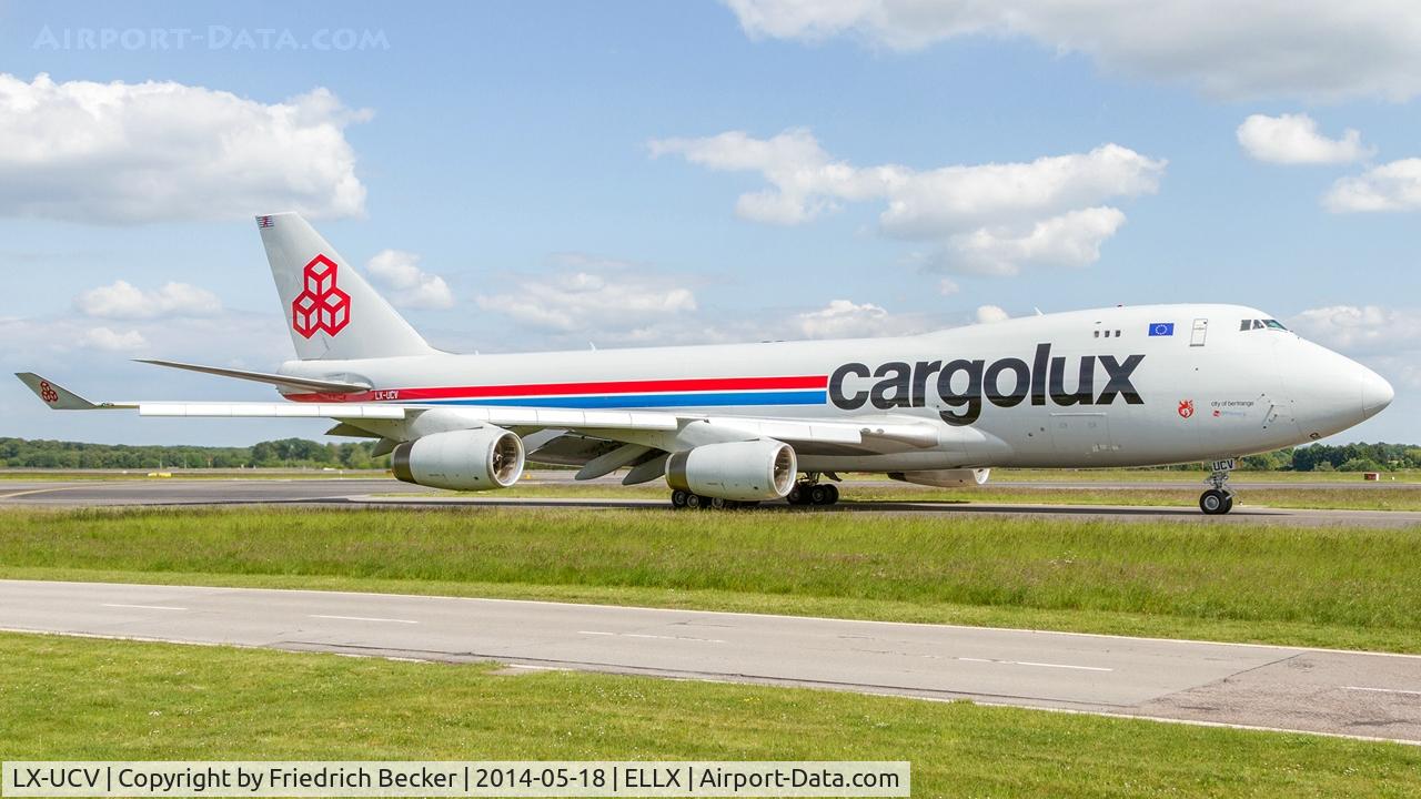 LX-UCV, 2004 Boeing 747-4R7F/SCD C/N 33827, taxying to the active