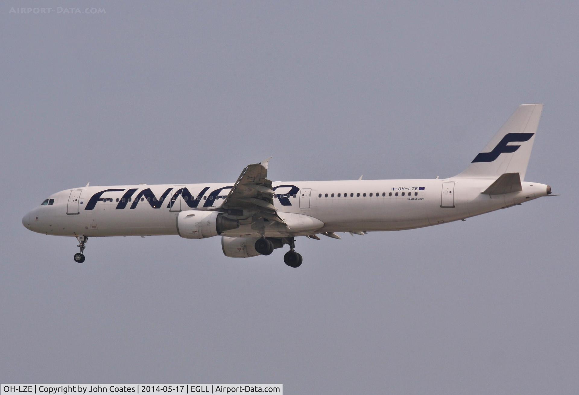 OH-LZE, 2003 Airbus A321-211 C/N 1978, Arriving 27L