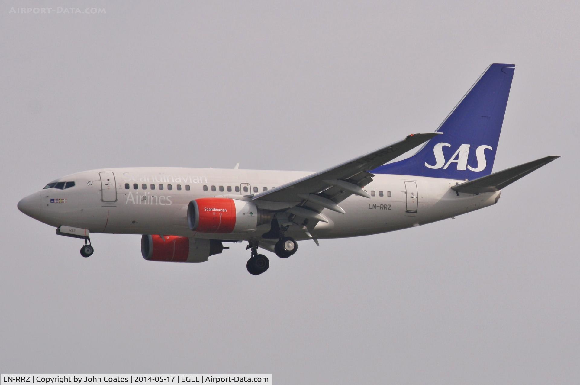 LN-RRZ, 1998 Boeing 737-683 C/N 28295, Finals 27L