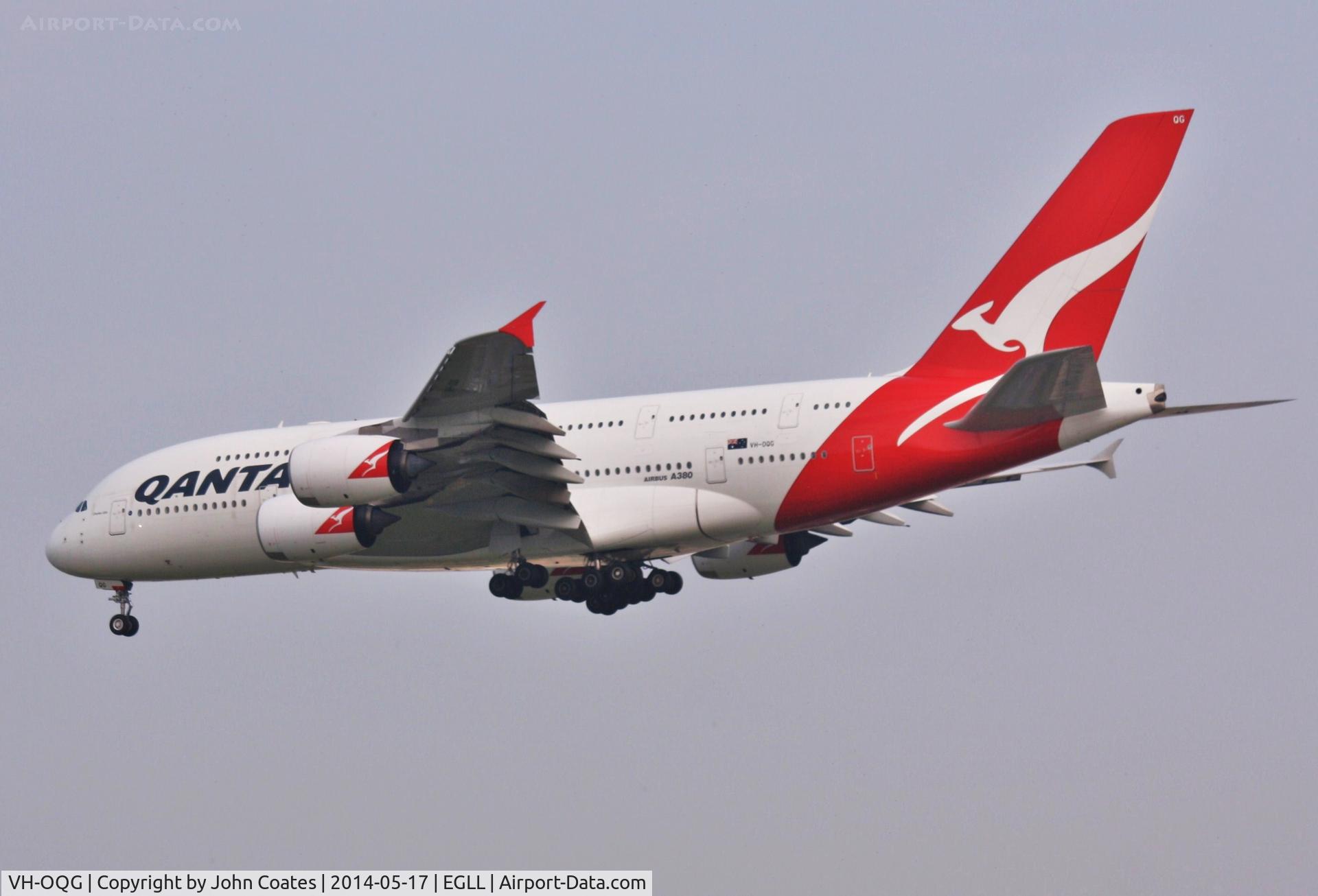 VH-OQG, 2009 Airbus A380-842 C/N 047, Arriving 27L