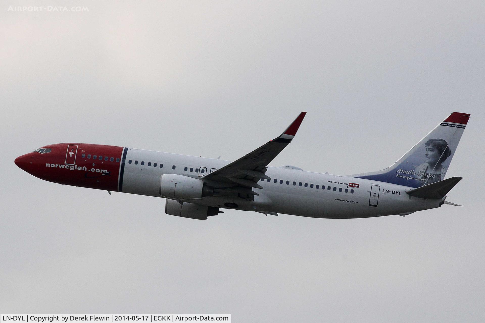 LN-DYL, 2011 Boeing 737-8JP C/N 40867, Seen pulling out from runway 26R at EGKK.