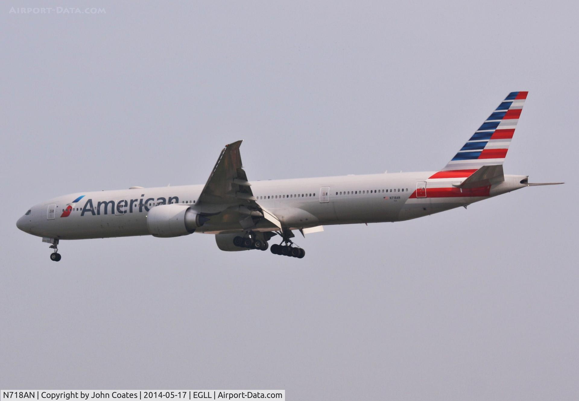 N718AN, 2012 Boeing 777-323/ER C/N 41665, arriving 27L