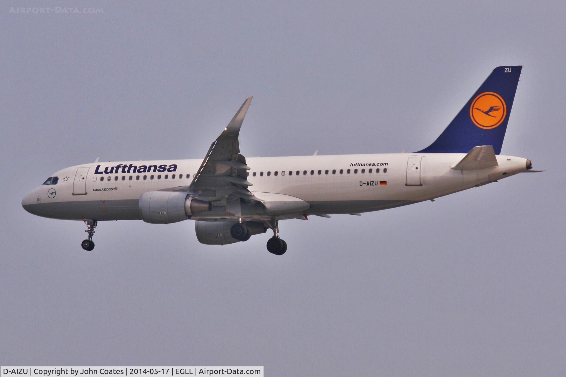 D-AIZU, 2013 Airbus A320-214 C/N 5635, Arriving 27L